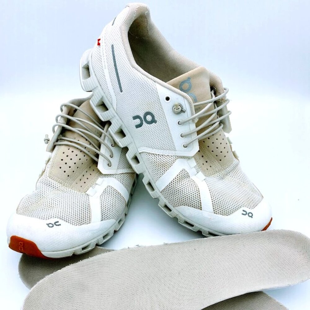 On Cloud Women's 8.5W Running Shoes | White Mesh | Swiss Engineering